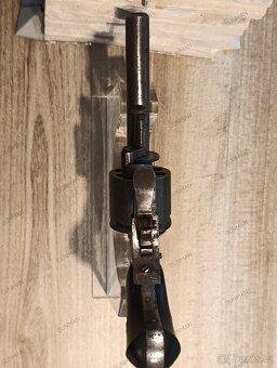 REVOLVER HISTORICKÝ CAL 320CF - 6