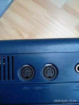 Roland EM-10 - 6