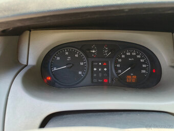 Opel Vivaro - 6