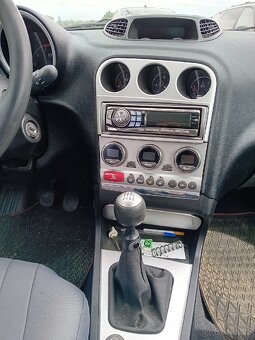 Prodám Alfa Romeo 156 JTdm 103 KW Combi - 6