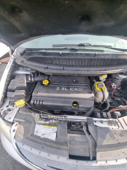 Chrysler Grand Voyager 2.5crdi - 6