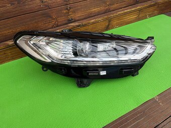 Fulled pravý přední světlomet Ford Mondeo - 6