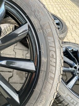 Audi A6 Allroad kola 19" zimní 255/45/19 - 6