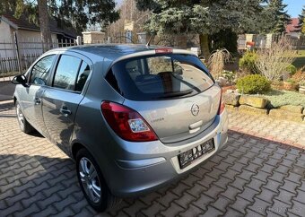 Opel Corsa 1,4i /64kw klima serviska benzín - 6