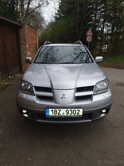Outlander 2,0i 4x4 - 6