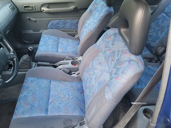 Toyota RAV4 - 6