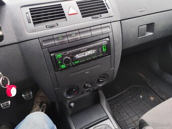 Škoda Fabia 1.4 16V 74kw - 6