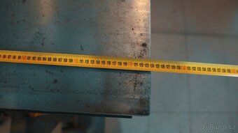 Srovnávačka s protahem, stolní pilou, příprava na frézování - 6