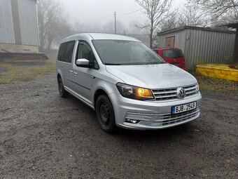Volkswagen Caddy Maxi 2.0 TDi  5 míst Rok 2018 2X Šoupačky - 6