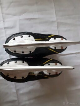 Hokejové brusle Bauer Supreme M4, fit 3, velikost 4,5 - 6