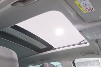 VW Tiguan 2.0 TDI 110kW Tažné Panorama - záruka Autodraft - 6