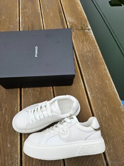 Pinko sneakers ve.40 kožené - 6