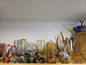 Sbírám STARÉ VÁZY, FIGURKY, SOŠKY, HUTNÍ SKLO, PORCELÁN - 6