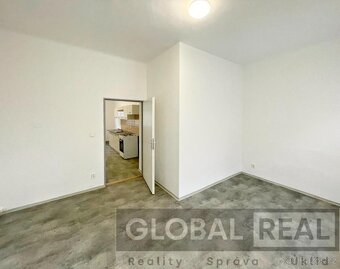 Pronájem bytu 2+kk (40 m2) blízko centra Jihlavy - 6