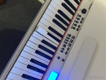 Elektrické digitální piano - 6
