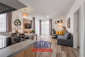 Prodej luxusního apartmánu 3+KK se saunou, terasou a zahrado - 6