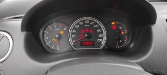 Suzuki Swift - 6