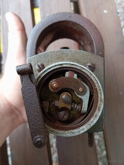 Prodám magneto na starý stabilní motor - 6