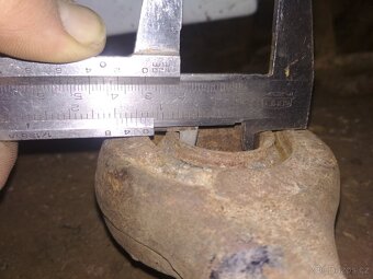 Svislý sloupek Zetor - 6