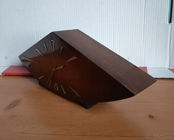 Retro hodiny Vesna - 6