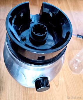 Stolní mixér Russell Hobbs 23821 - 6