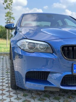BMW M5 F10 4.4 V8 - 6