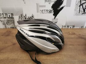 2 ks Cyklistických helem - 6