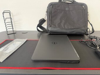 Dell Latitude 7450 - Core i5 / SSD / 14” FHD IPS - 6