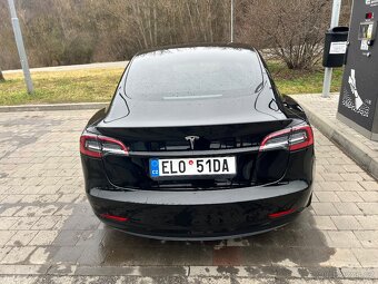 Tesla Model 3 2023 - 6