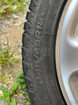 18 palcove elektrony 7,5X18 ET25 + zimne pneu 245/45 z Audi - 6