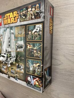 LEGO Star Wars 75094 Imperial Shuttle Tydirium
- 6