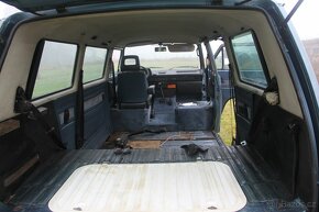 VW T3 SYNCRO (4x4) CARAVELLE GL zadní špéra/motor 1.6TD - 6