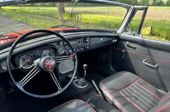 MGB Roadster - 6