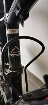 Dětské kolo Specialized Hotrock 24 - 6
