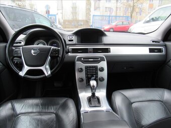Volvo V70 2,4 D5 158 KW, 2013 - 6