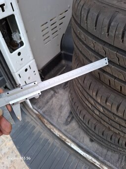 Letní Barum Bravuris 5 185/60 R15 H - 6