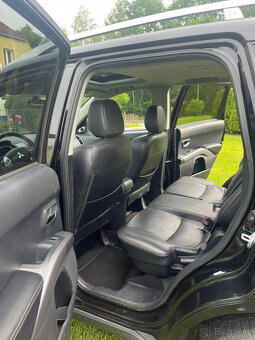 Mitsubishi Outlander 2,0 DI-D 103kw (zamluveno) - 6