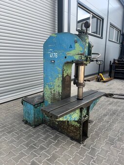 Hydraulický lis CDC 30 ------30t - 6