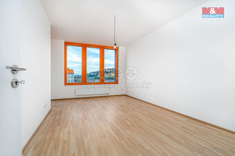 Pronájem bytu 3+kk, 101 m², Praha, ul. Nádražní - 6