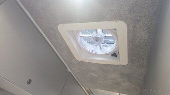 Prodám obytnou dodavku Mercedes Sprinter - 6