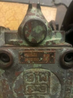 Elektromotor s převodovkou - 6