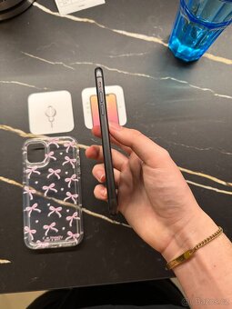 iPhone 11 - 128 gb - 6