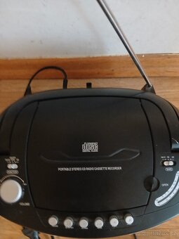 RÁDIO VAJÍČKO ZN. SENCOR 220 V. - 6