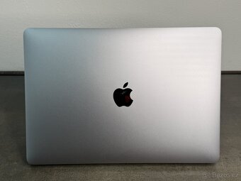 MacBook Air 13'' 2020 / M1 / 16GB / 256GB SSD / Space Gray - 6
