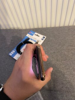 Prodám iPhone XS 64gb - 6