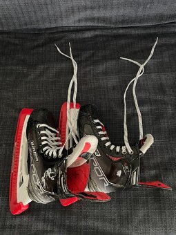 Hokejové Brusle Bauer Vapor X3.7 vel.4 / EUR37,5 - 6