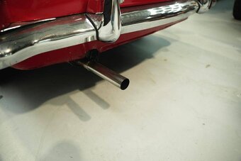 MG B 1.8 z roku 1964 v atraktivní barvě Flame Red - 6