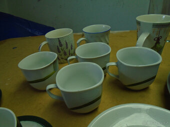 Prodám nové talíře,hrníčky,šálky s podšálky atd. - 6