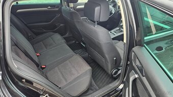 VW Passat 2.0tdi B8 DSG Navigace Černá - 6
