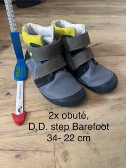 Dětské boty, detail v textu - 6